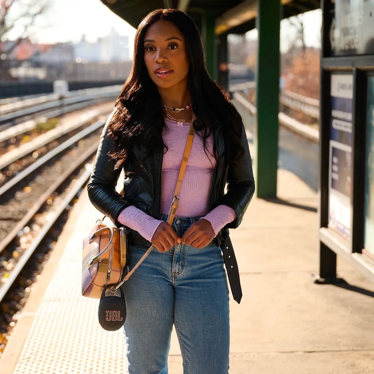 Bocina Portátil Jbl Clip 5 Bluetooth, Negro. Color Negro - Image 4