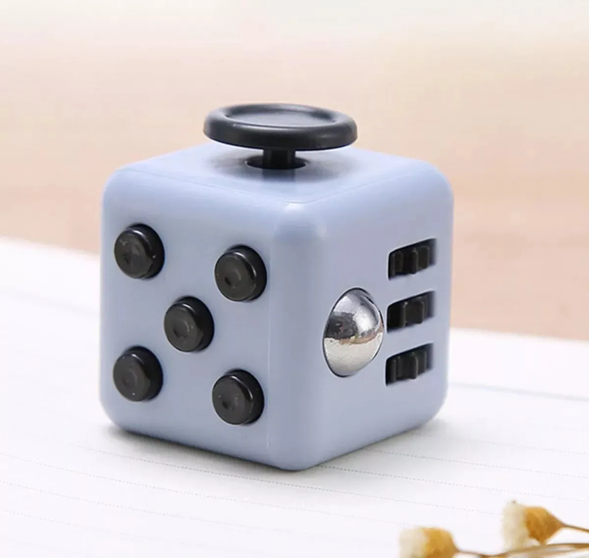 Juego Fidget Cube Entretenimiento Anti Estrés Mano Edc - Image 4